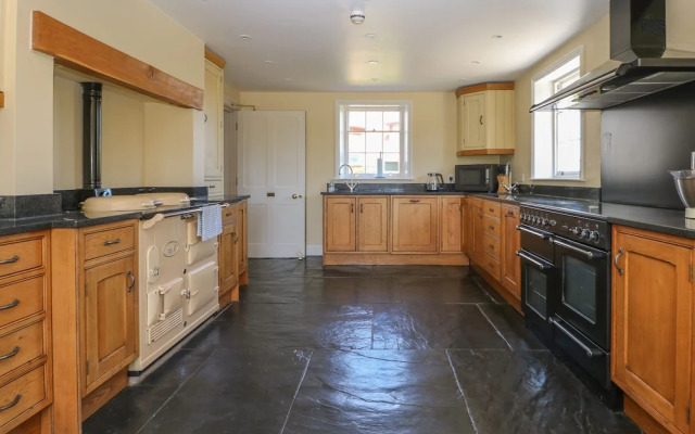 Groomes Country House