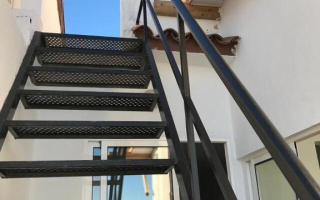 LARGE 150 m2 APARTMENT, NICE VIEW AND LOCATION !