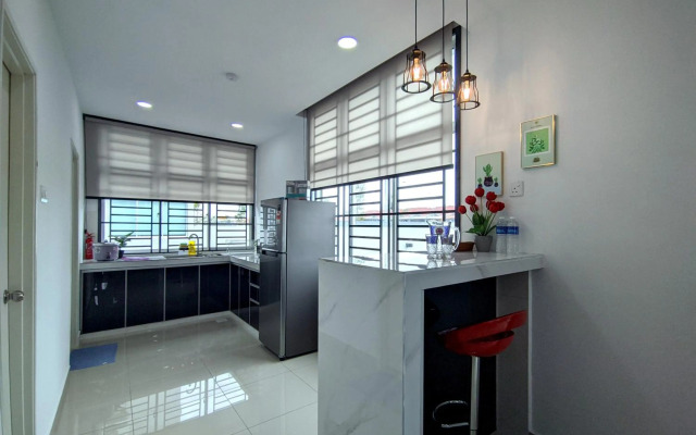 Desaru Comfy Home with Netflix Near Beach, Waterpark & BBQ