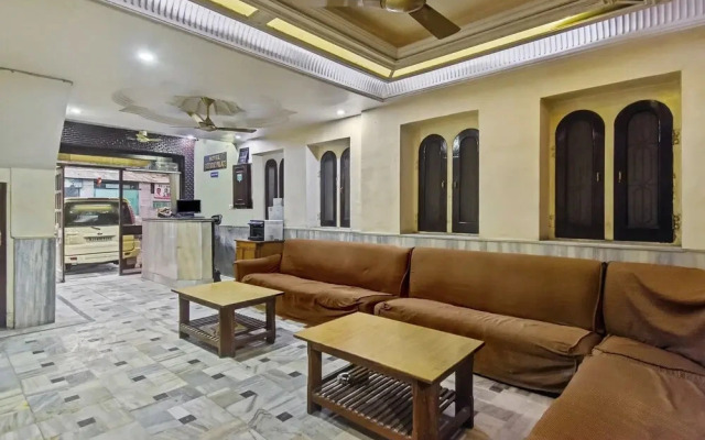 Hotel Sarfaraz Palace by OYO Rooms