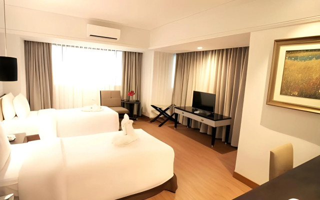 Grand Mahkota Hotel