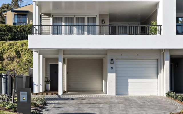 THE CONDO AT GERROA Gerroa 4pm Check Out Sundays