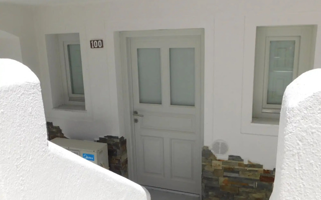 Sea La Vie Beachfront Suites