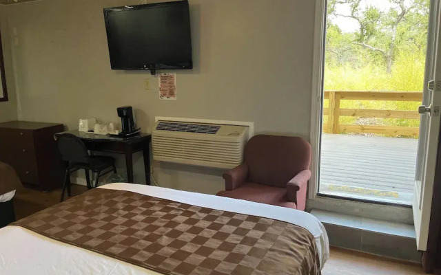 Outpost Motel