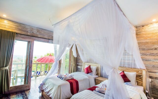 The Puncak Sunset Ceningan