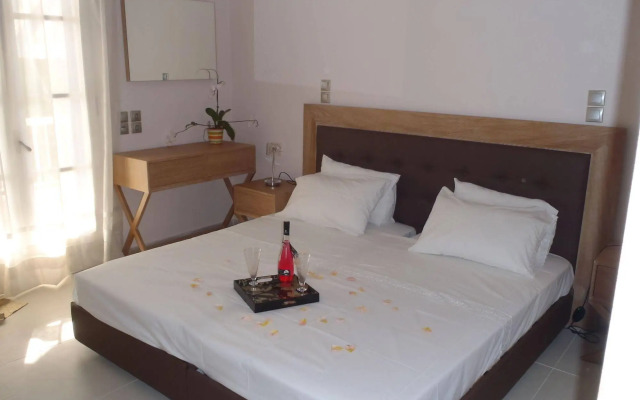Ilioxenia Studio & Apartments