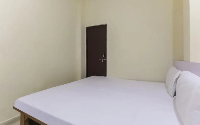G Star Hotel by OYO Rooms