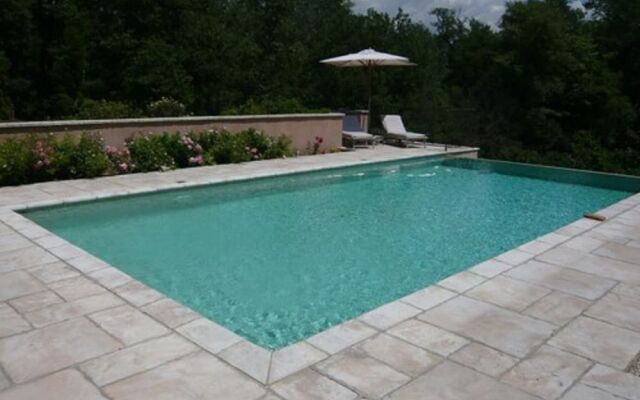 Le Mas Saint Jacques