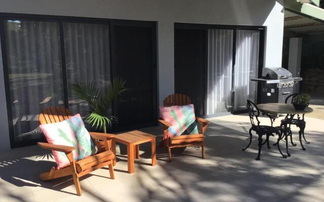 Port Elliot rural retreat
