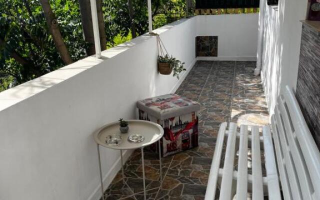 ART APARTMENT GERI 2 ,with a terrace,space for bikes,free parking&wi-fi