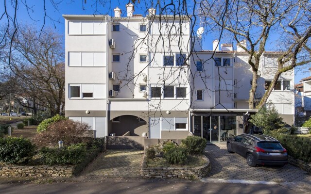 Apartment House Volta