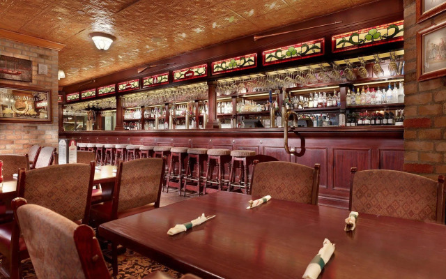 Central Loop Hotel