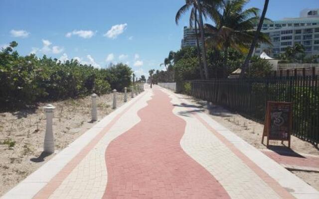 Private 2/2 Beachfront Jr Ste Condo