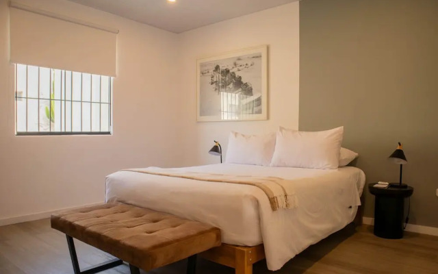 w Impressive 5BR w Terrace in Miraflores