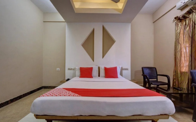Shambhavi Hotels By OYO Rooms