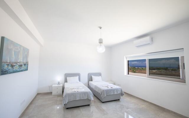 Villa Sienna, Fabulous 6bdr Protaras Villa