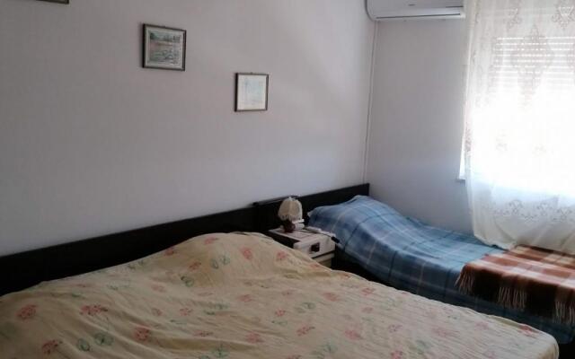 Olgi - free parking - SA3(3)