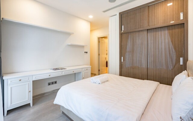 NES House - Riverview Apartment