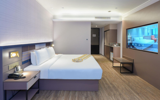 Home Inn Select Hotel (Suzhou High-Tech Zone Science and Technology City Xingyue Li Branch)