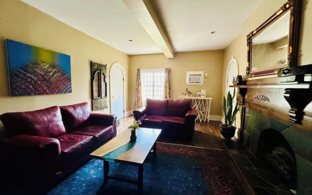 Pathsaala Inn & Restaurant