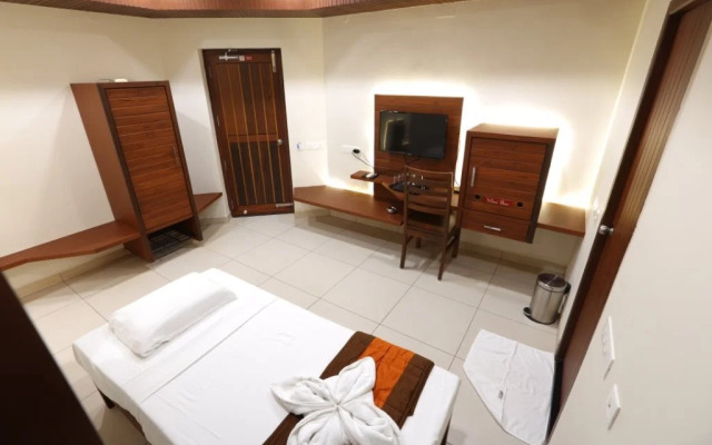 Raj Residency Hotel