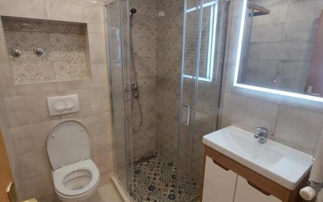 Apartman-Vila Nikola, zovi 064jedansedamdvatridevetnulatri