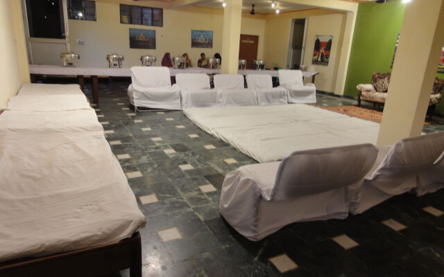 Hotel Taj Plaza