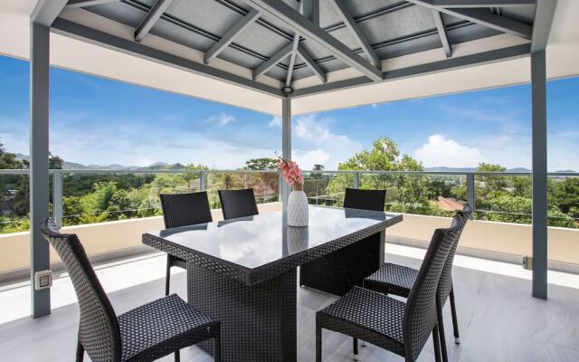 Seaview Pool Villa Dragon D in Tropics