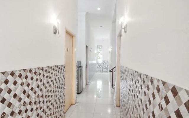 OYO 93499 Pondok Sentosa Near UPH