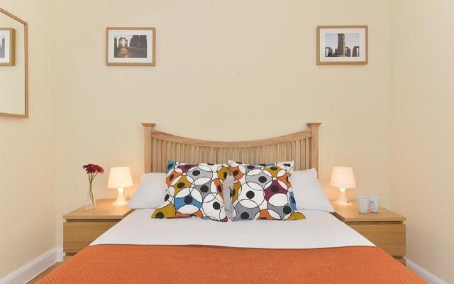 London Bridge Apartments