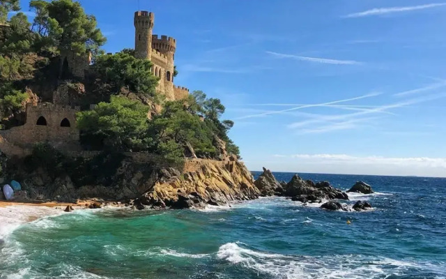 Modern Apartment Center of Lloret de Mar