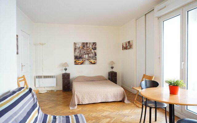 Grenelle - Studio - Paris 7