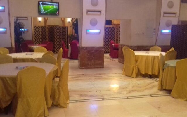 Al Mahmal Palestin Hotel