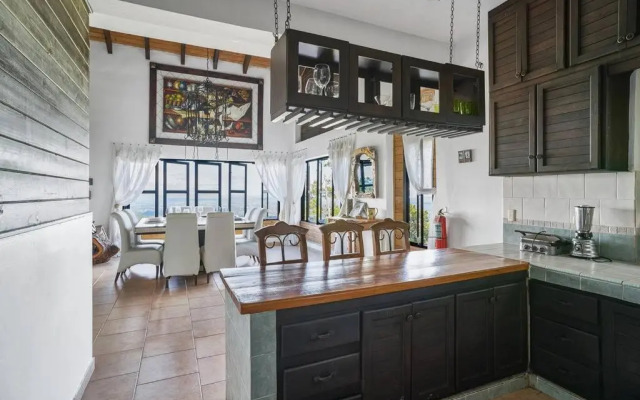 Villa ines-4X4only-Jarabacoa-View-Jacuzzi-5BR