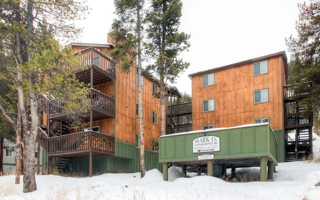 Mark IX Condominiums