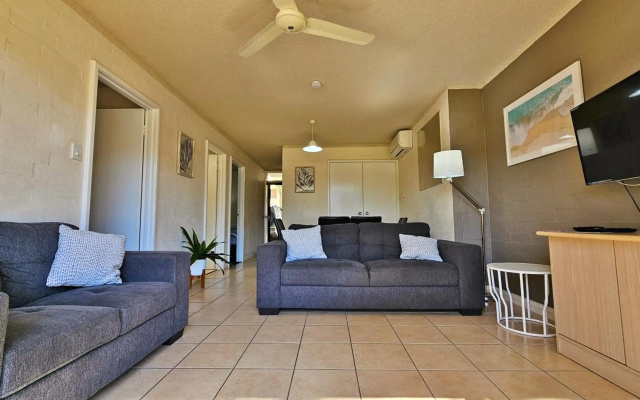 Riverview Holiday Apartment 32 - Kalbarri WA