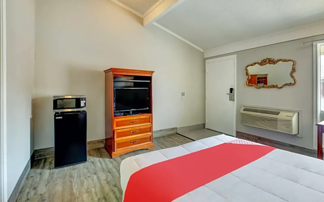 OYO Hotel Lake Charles LA I-10