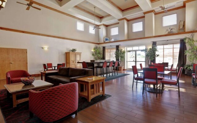 Metro Scottsdale Apartments