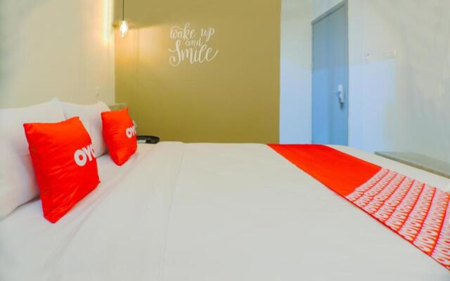 OYO 281 Hotelo