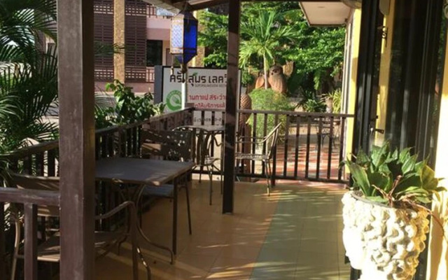 Suporn Lakeview Service APT & Homestay