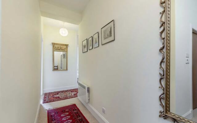 Stunning Newly Refurbished Apt With Private Entrance