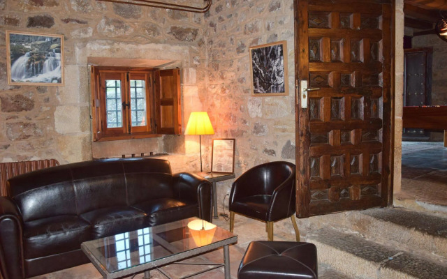 Real Posada De La Mesta