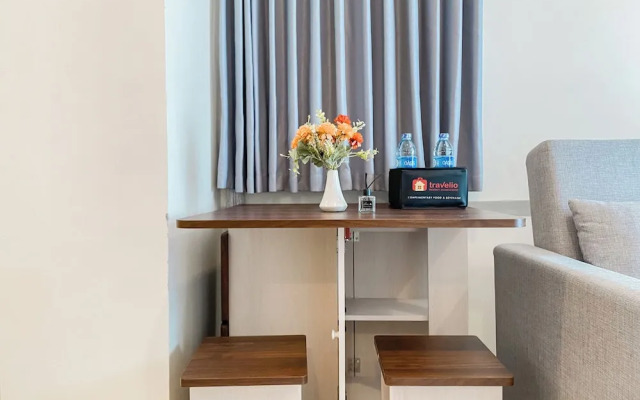 Restful And Chic 2Br At Meikarta Apartment