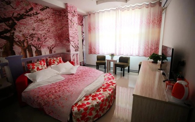 Jiayuguan City Hard Rock Hotel art theme