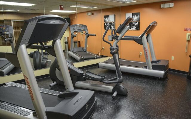 Country Inn & Suites By Carlson, Dundee, MI