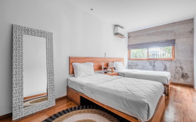 Jimbaran Balangan BeachFront Villa Nakar