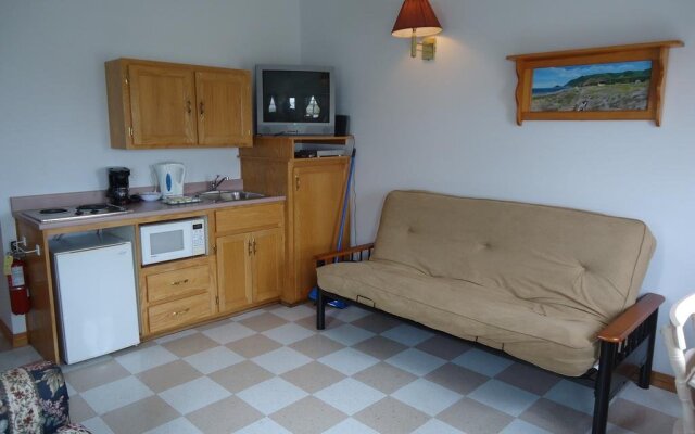 Ocean View Motel and Chalets