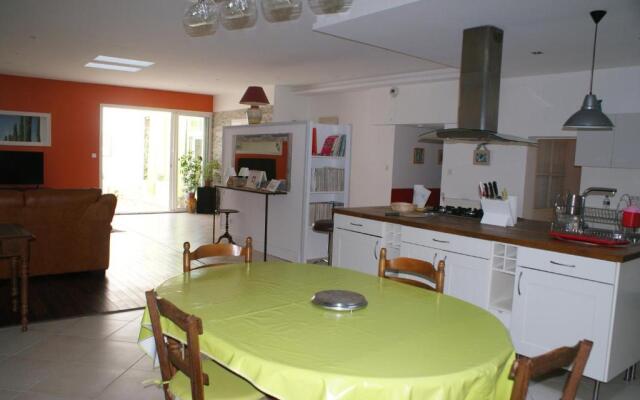 Spacieuse maison de village avec jardin patio