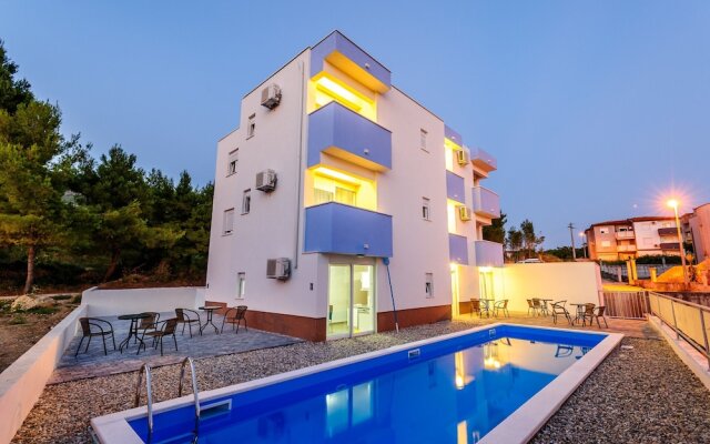S2-spacious Studio With the sea View & use of Pool
