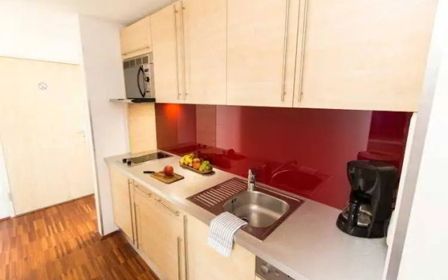 CheckVienna - Maria-Theresien-Straße